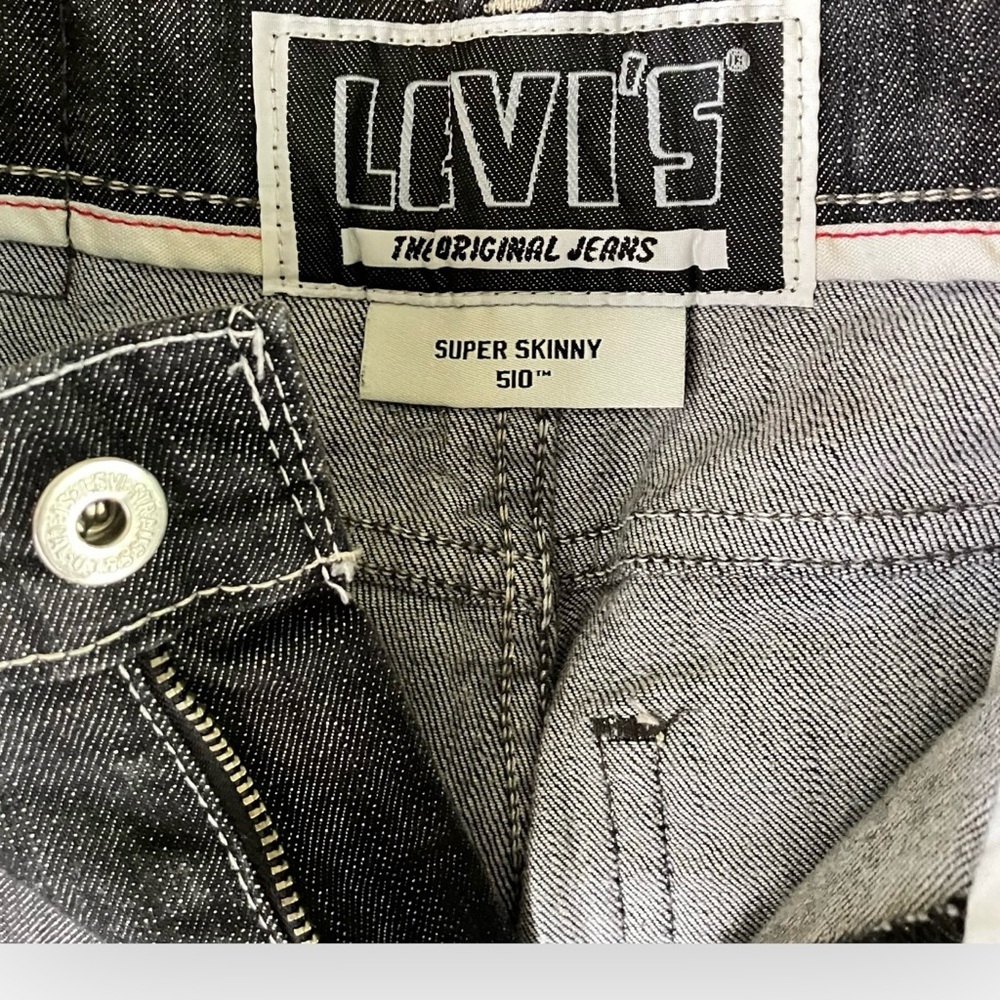 Vintage Levi’s 510 Mens Super Skinny Jeans Stretch Denim Size 33 Dark Wash